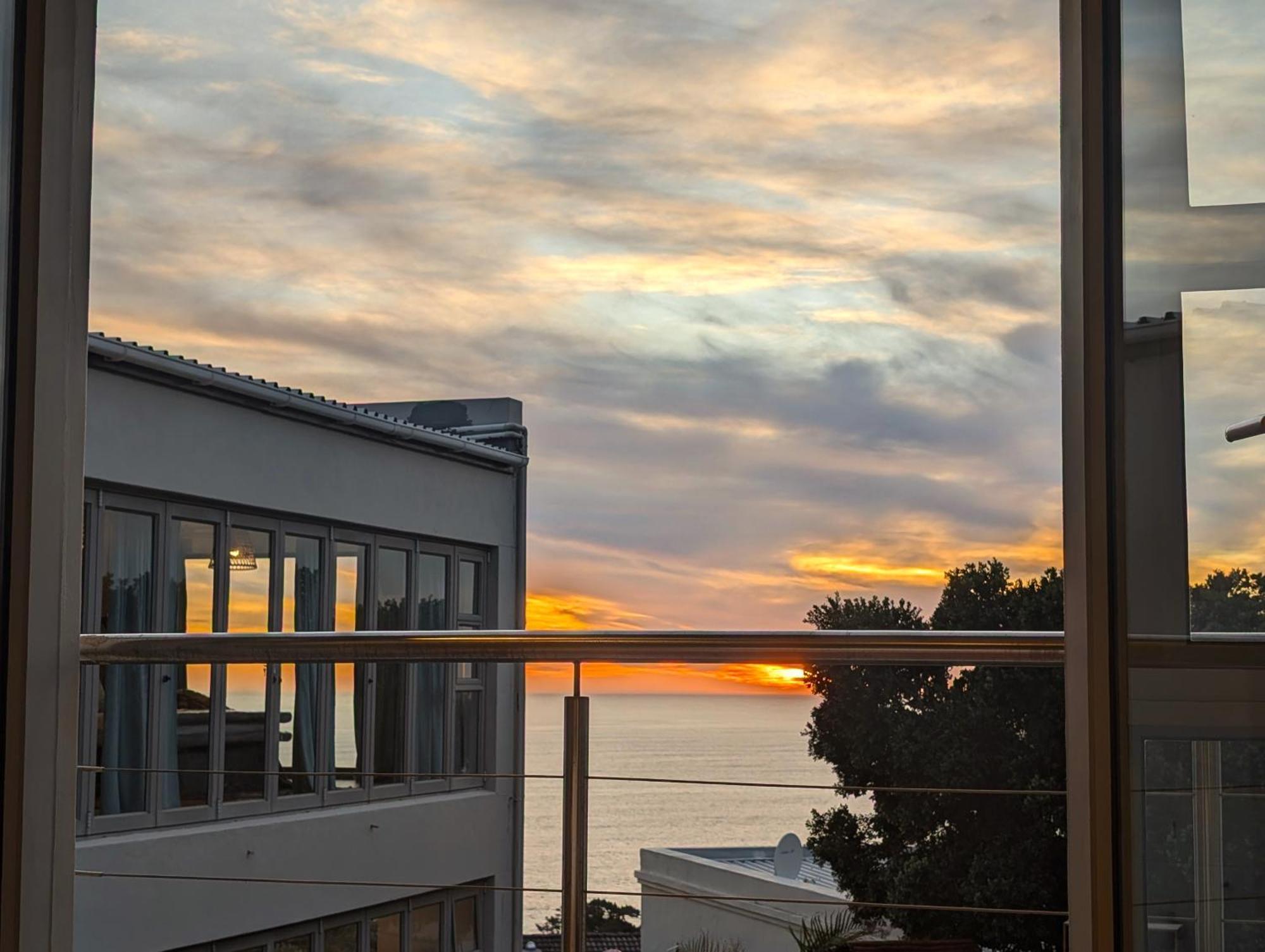 Beachwood Camps Bay Кейптаун Номер фото